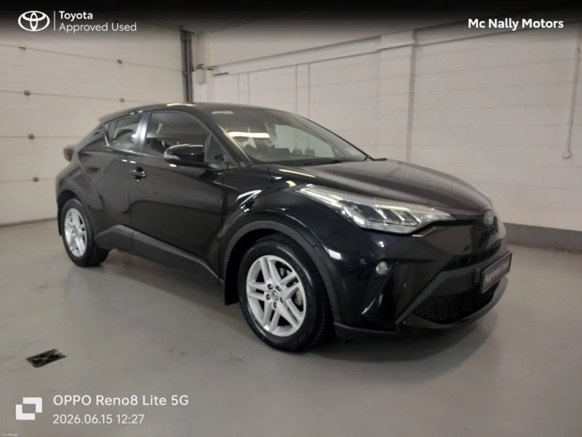 Toyota C-HR HYBRID LUNA LOW KMS - Image 1