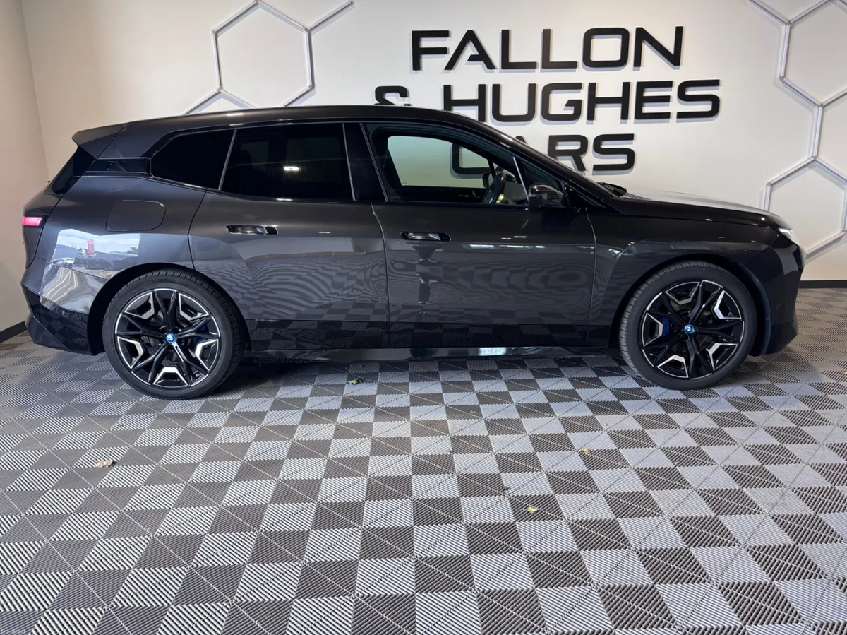 2023 BMW IX XDRIVE 50 M SPORT 111KWH 550KM RANGE - Image 4