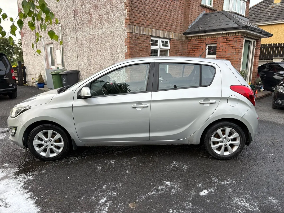 2012 Hyundai i20 - Image 3