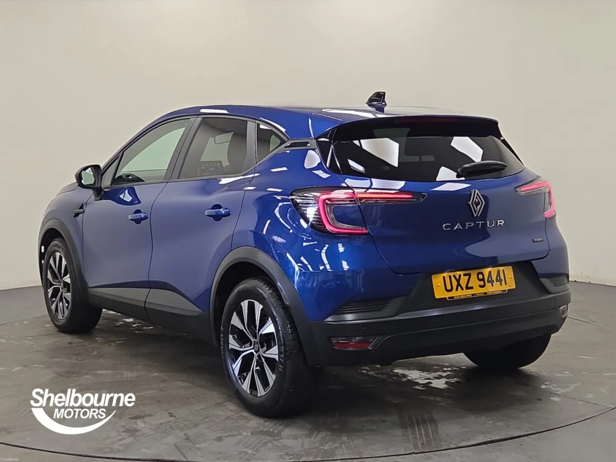 Renault Captur Hatchback Evolution - Image 2