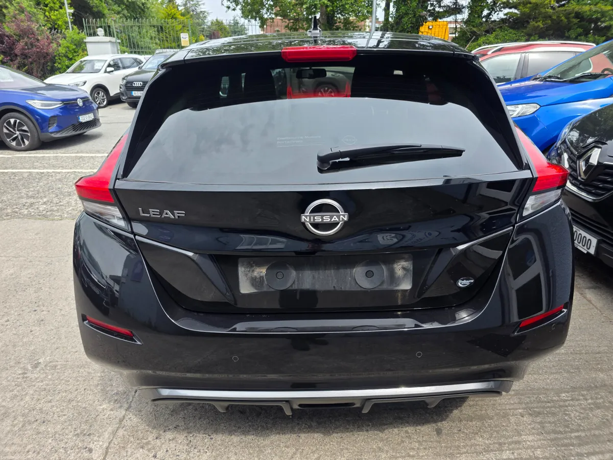 2023 NISSAN LEAF N-CONNECTA 40kwh FULLY ELECTRIC - Image 5