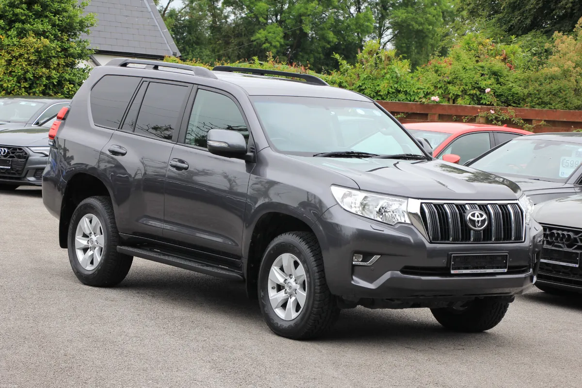 Landcruiser LWB * Auto * Low KMs - Image 1