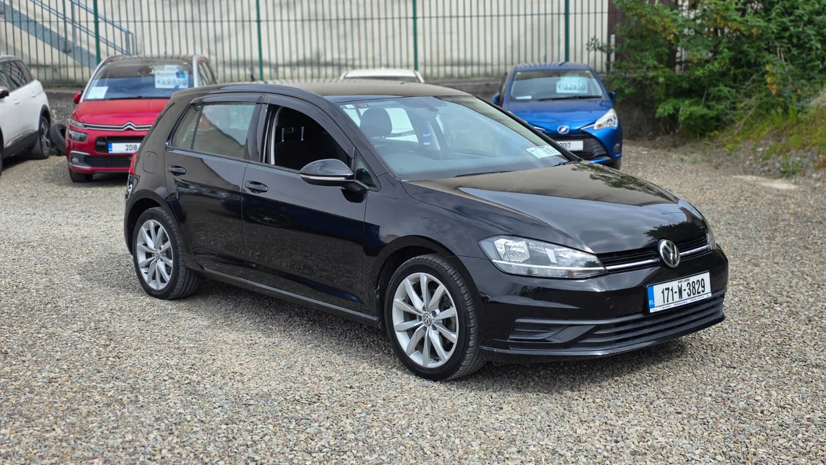 2017 Volkswagen Golf Automatic - Image 1