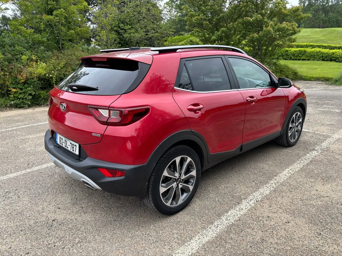 182 KIA STONIC CRDI K3 NEW NCT 08-28 MINT - Image 4