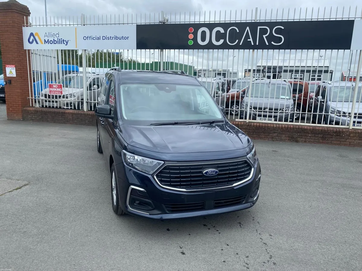 Wheelchair Accessible Ford Freedom RE 4 Seats+WC - Image 1