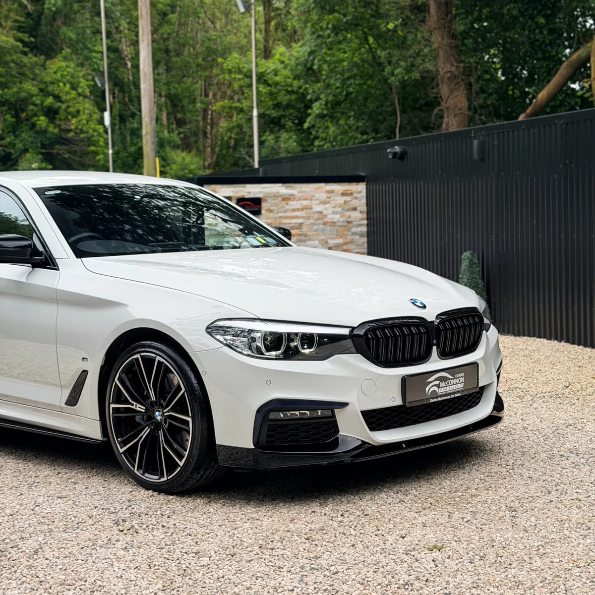 2019 (191) BMW 530e M Sport Pro *BATTERY HEALTH CH - Image 3