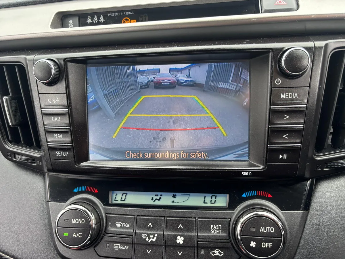 Toyota RAV4 2017  DIESEL  LUNA - Image 4