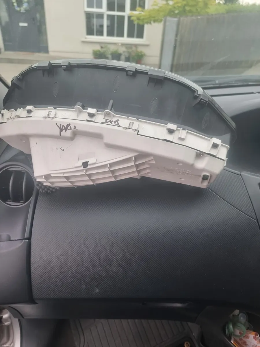 Toyota Yaris 2006 - Image 3