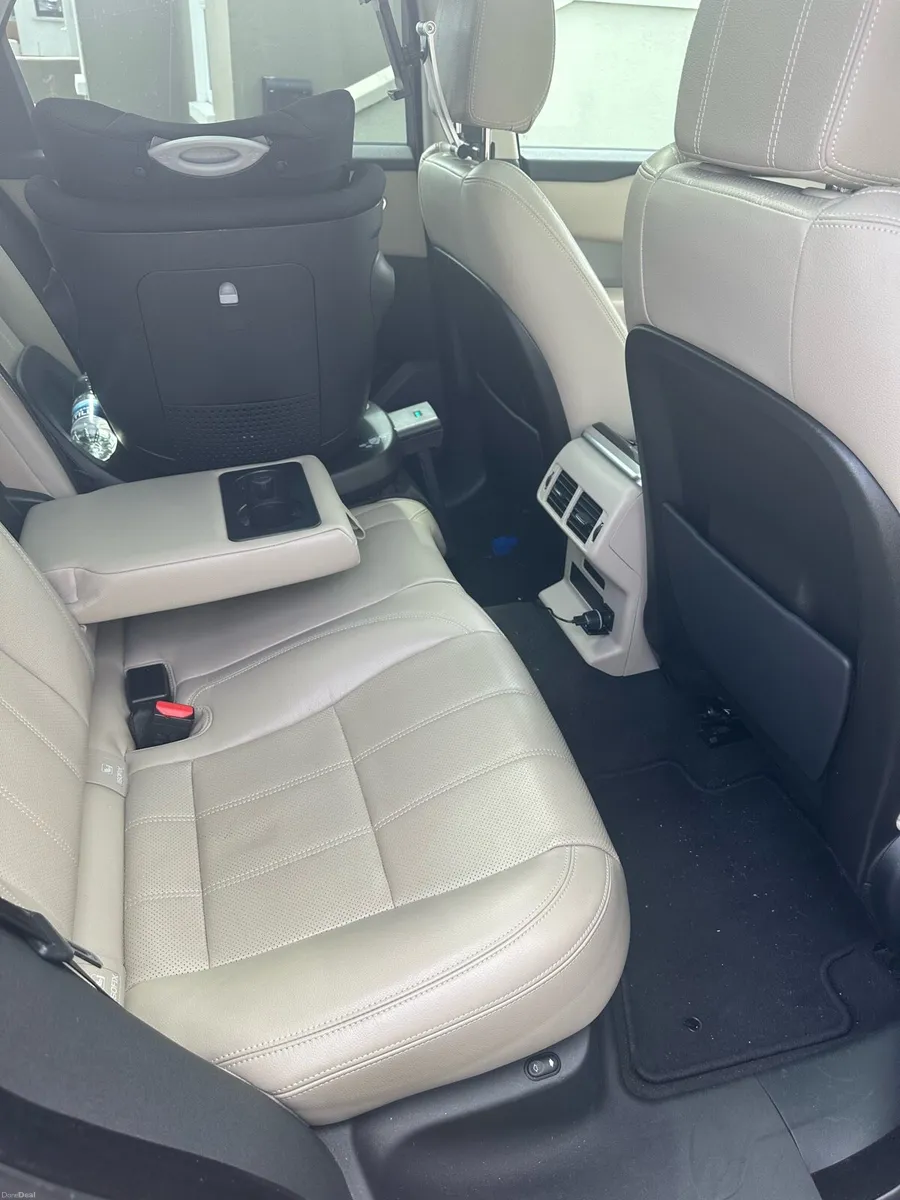 Land Rover Velar - Image 2