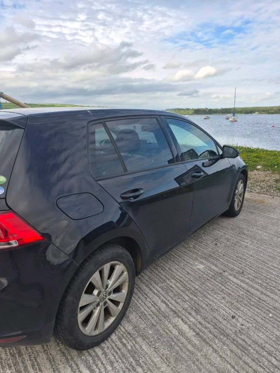 Volkswagen Golf Tsi automatic - Image 2