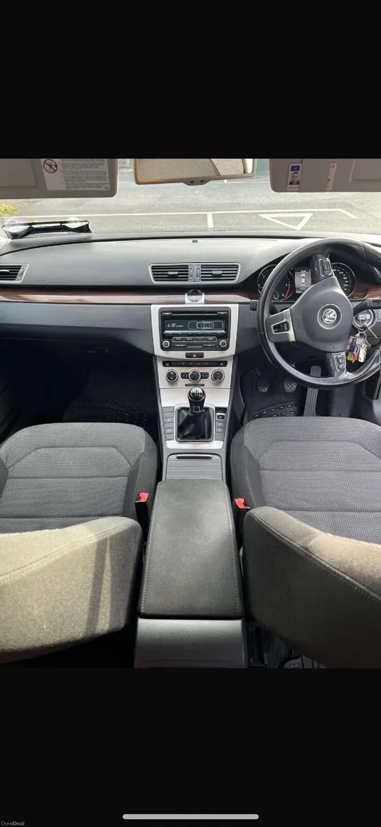 Volkswagen Passat 2014 - Image 4
