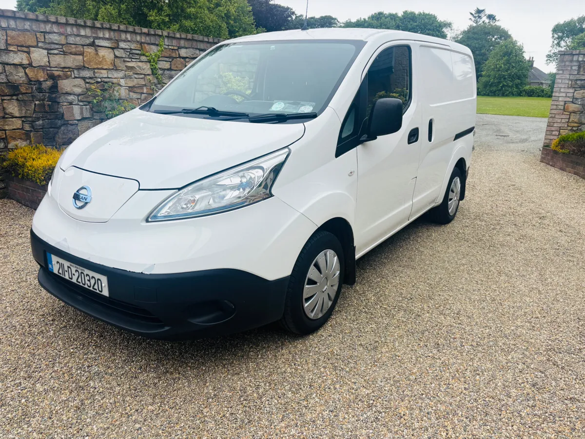2021 Nissan NV 200 40 kw electric van my2 - Image 1