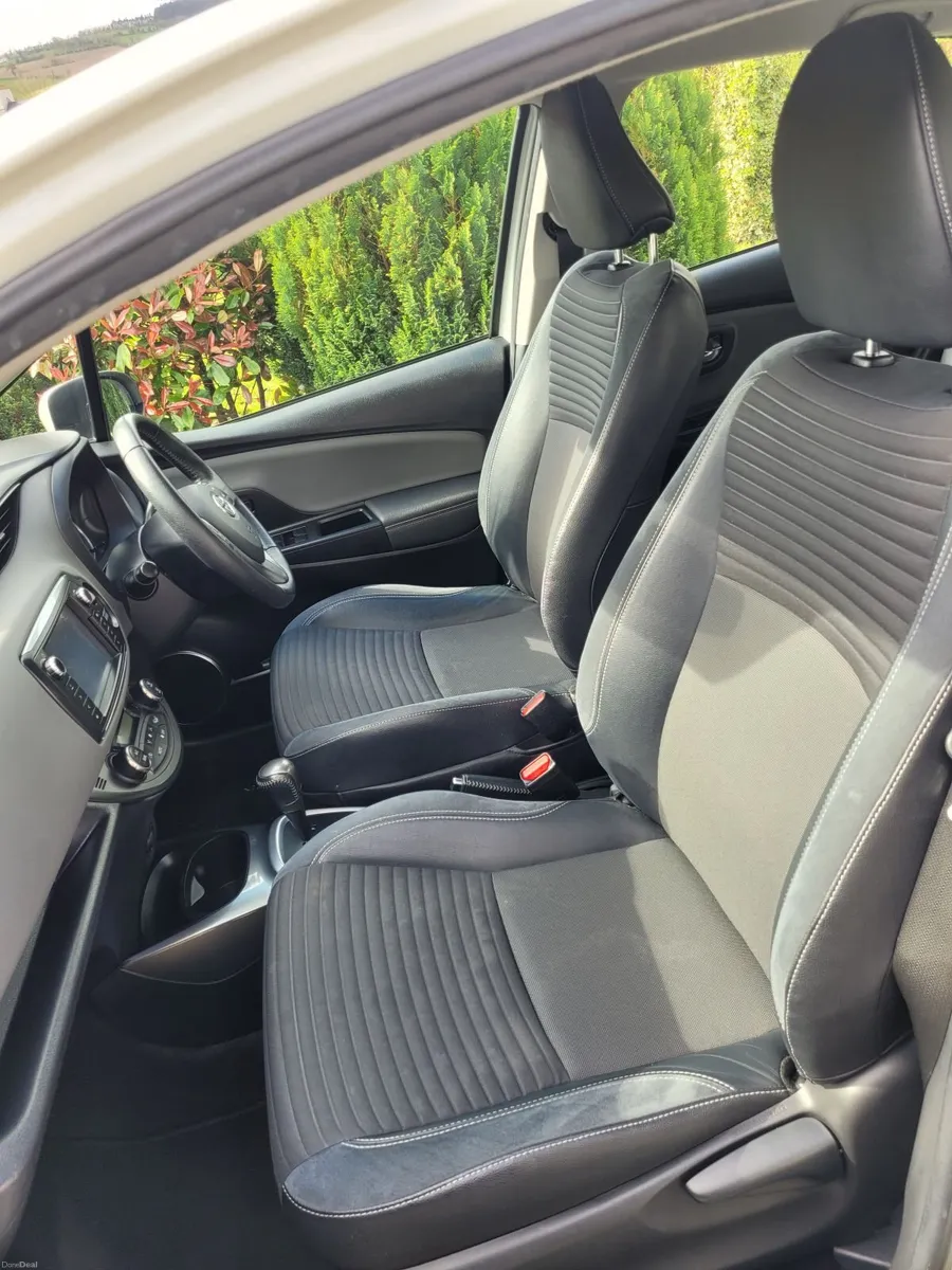 Toyota Yaris 2016 - Image 2