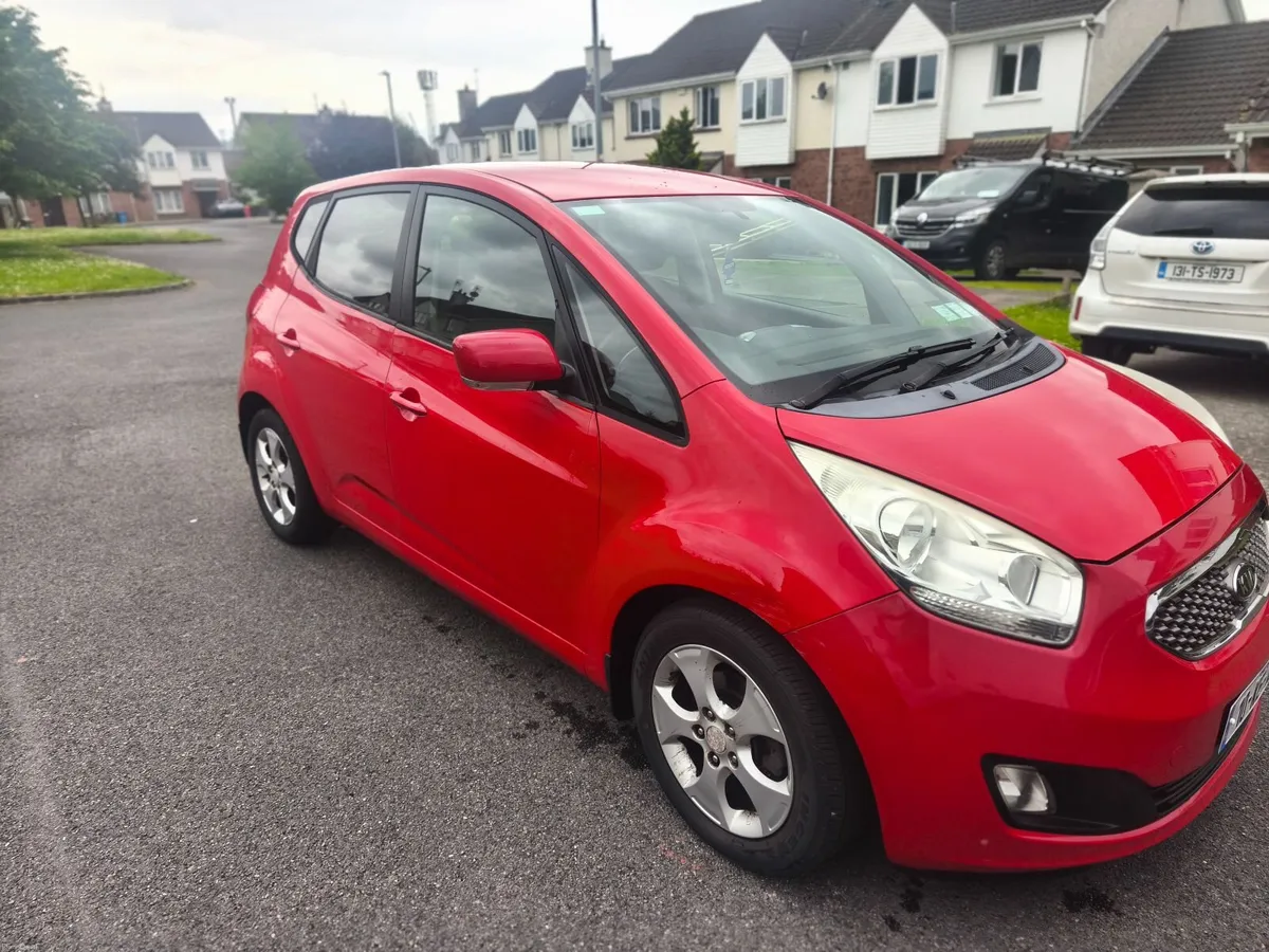 Kia Venga 2010 - Image 1