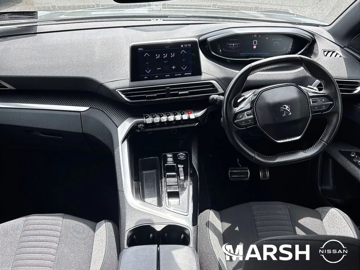 Peugeot 5008 1.5 ACTIVE PREMIUM + 130P - Image 2