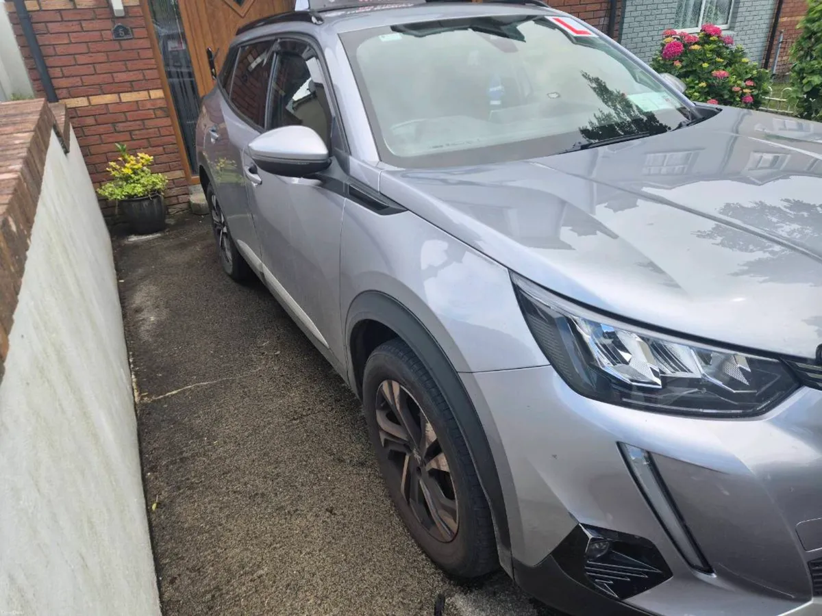 Car - Image 2