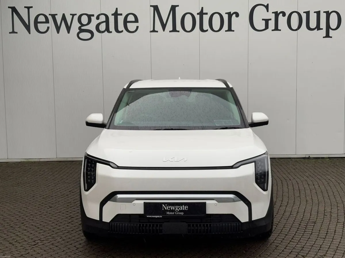 Kia EV3 EV3 EARTH 3 Long Range - Image 2