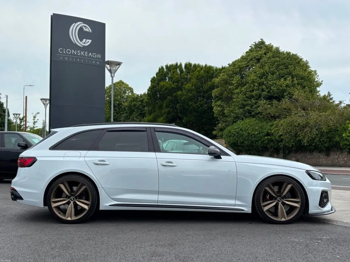Audi RS4 RS 4 Avant 4 Avant Tfsi 450HP S-T Q 4DR - Image 2