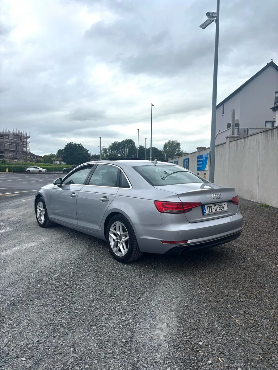 Audi A4 sunroof rare spec - Image 4