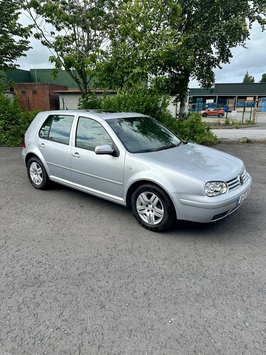 2003 Volkswagen Golf 1.6l - Image 2