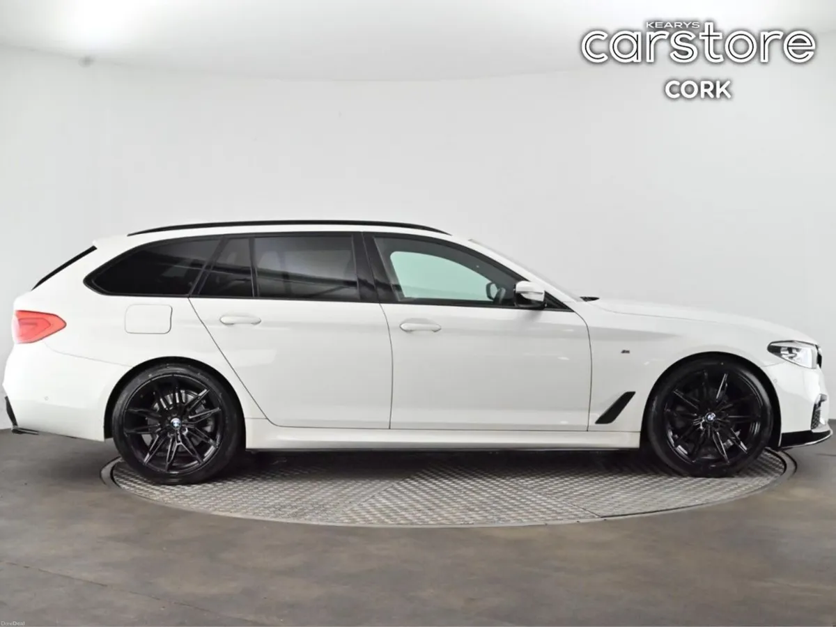 BMW 5-Series 520d xDrive M Sport Touring Auto KIT - Image 2