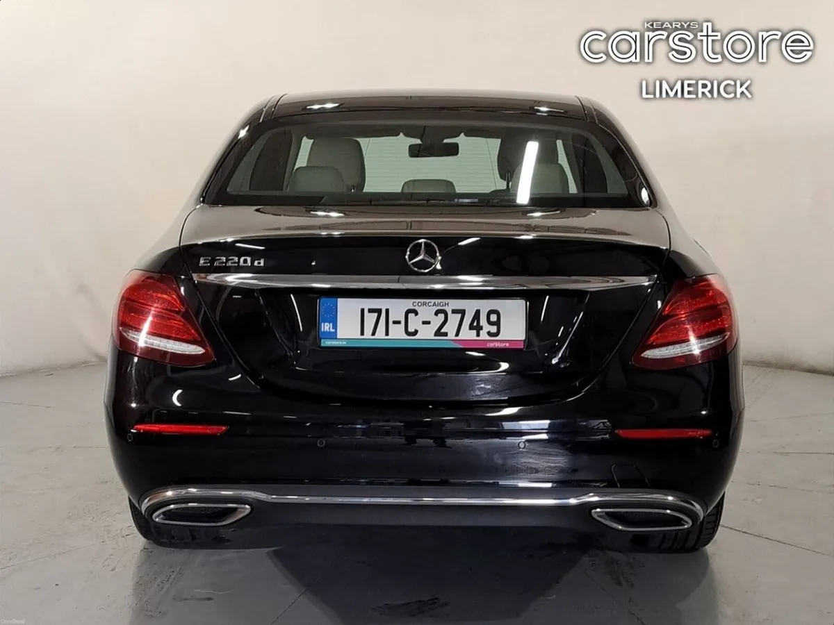 Mercedes-Benz E-Class E 220 D AVANTGARDE A/T - Image 4
