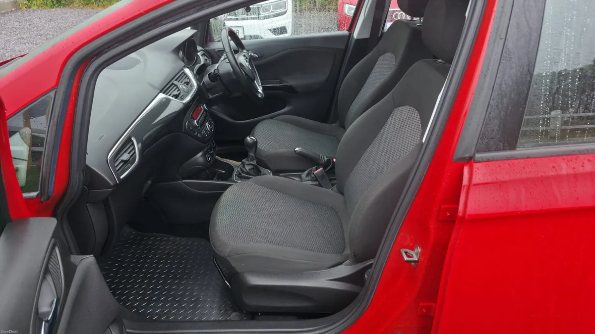 Opel Corsa 2017 low kms - Image 4