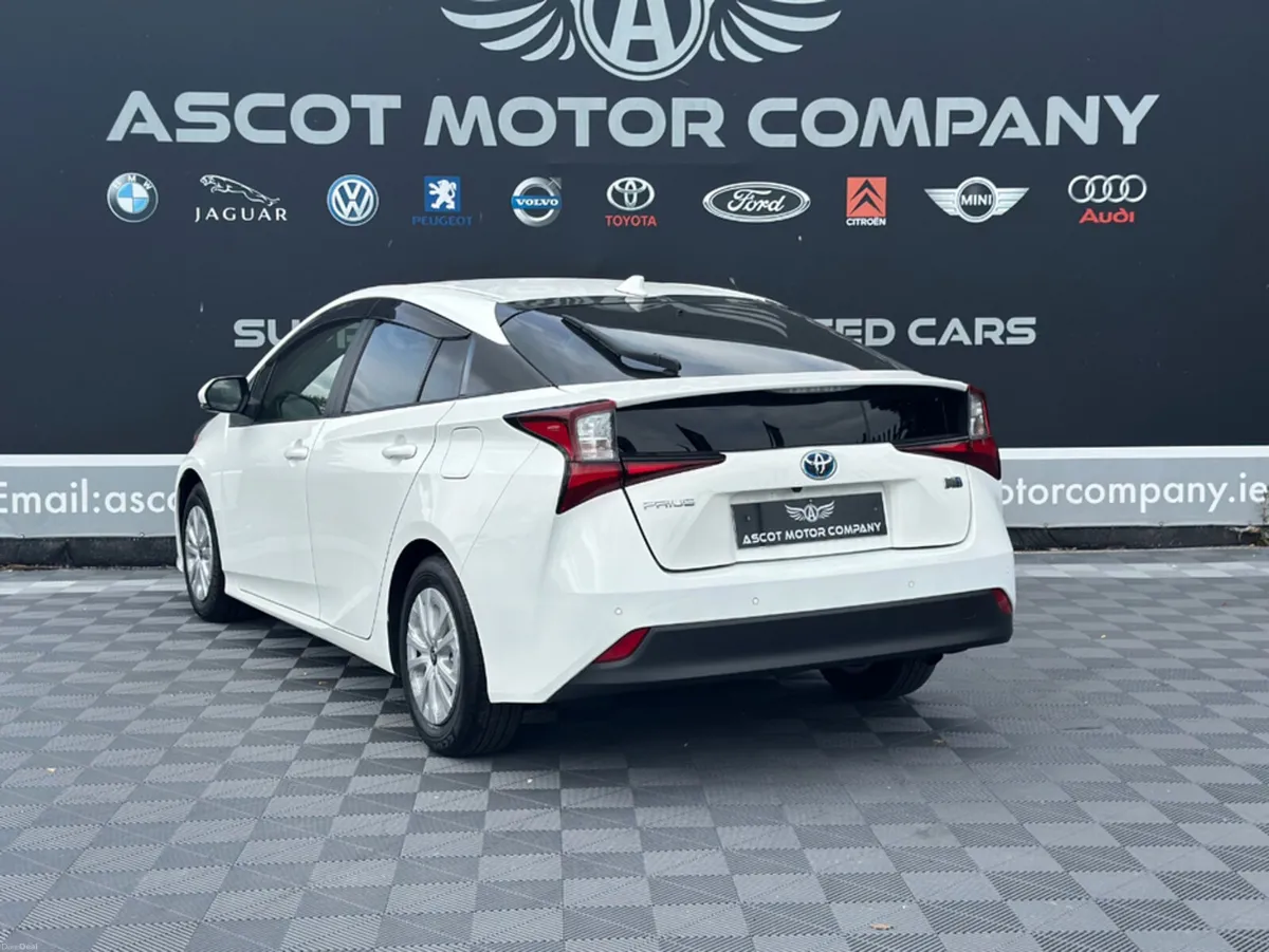 Toyota Prius 1.8 Petrol Hybrid - Image 6