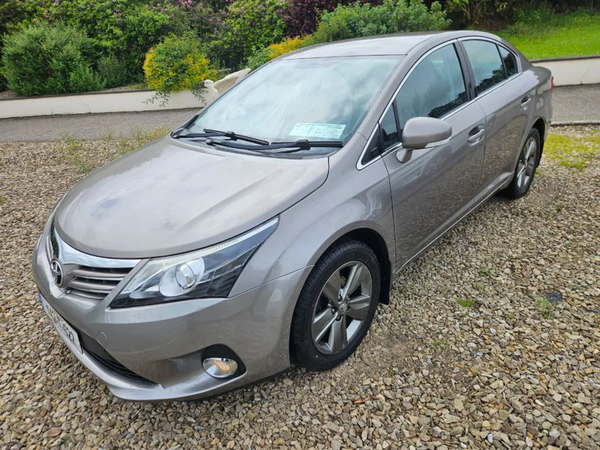 Toyota Avensis 2.0 D-4D AURA 4DR - Image 3