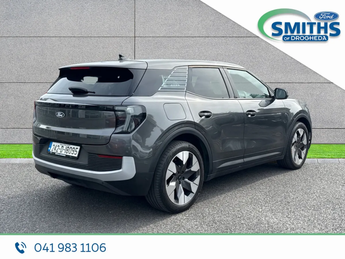 Ford Explorer PREMIUM 77KWH (602KM RANGE) - Image 2