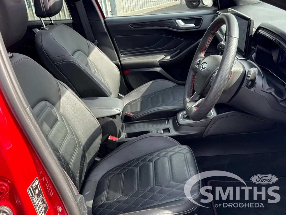 Ford Focus ST-LINE X 1.0T 155PS *AUTO* - Image 4