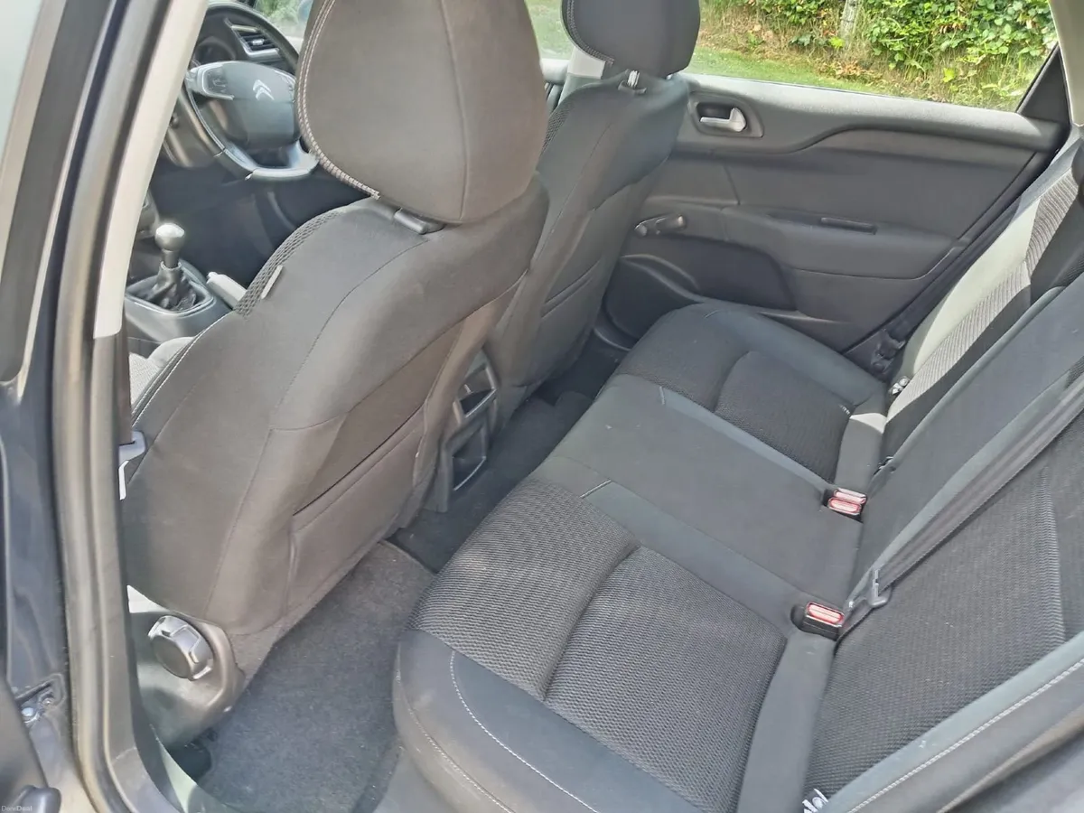 Citroen C4 2015 low kms - Image 3