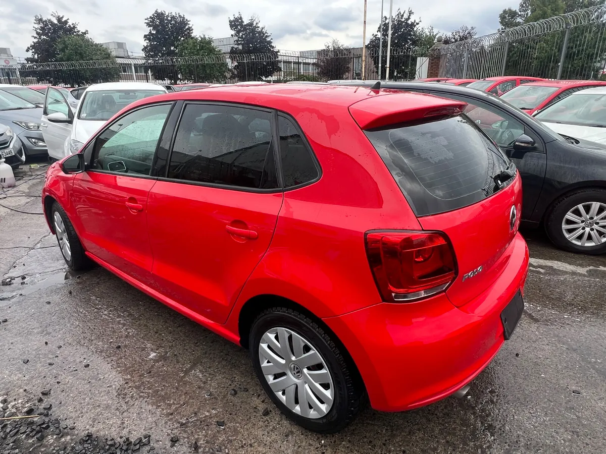 Volkswagen Polo 2013 Automatic/ only 44,936 km. - Image 5