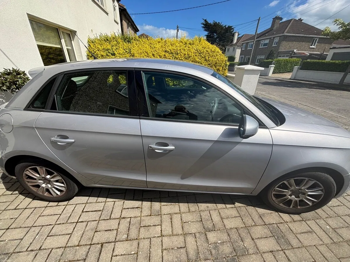 Audi A1 2014 - Image 2