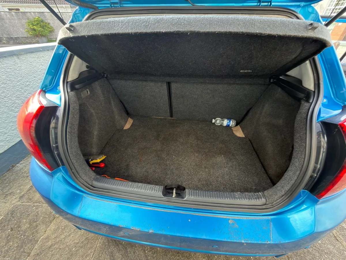 2006 Toyota Corolla VVTI SR - Image 4