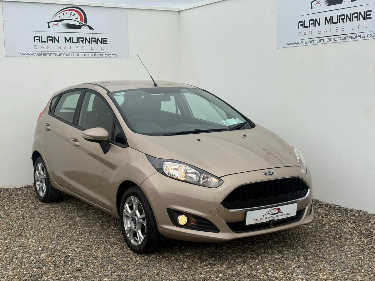 FORD FIESTA 1.25 PETROL 2017 *LOW MILES* - Image 4