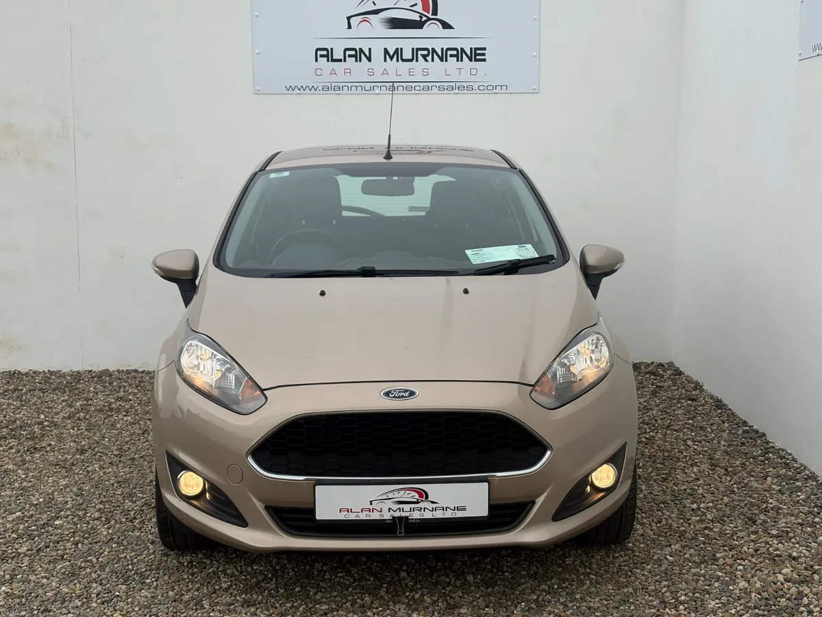 FORD FIESTA 1.25 PETROL 2017 *LOW MILES* - Image 6