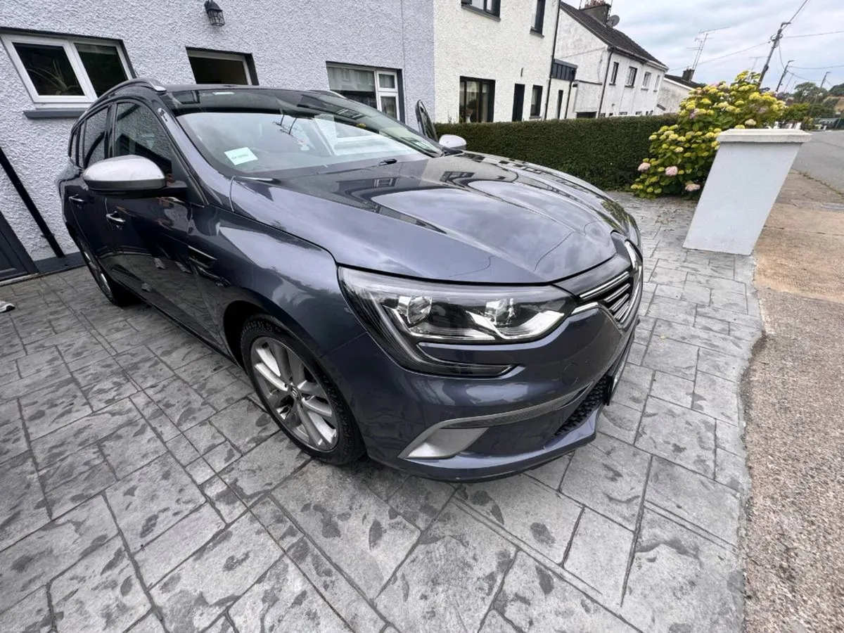 Renault Megane GT Line Estate - Image 2
