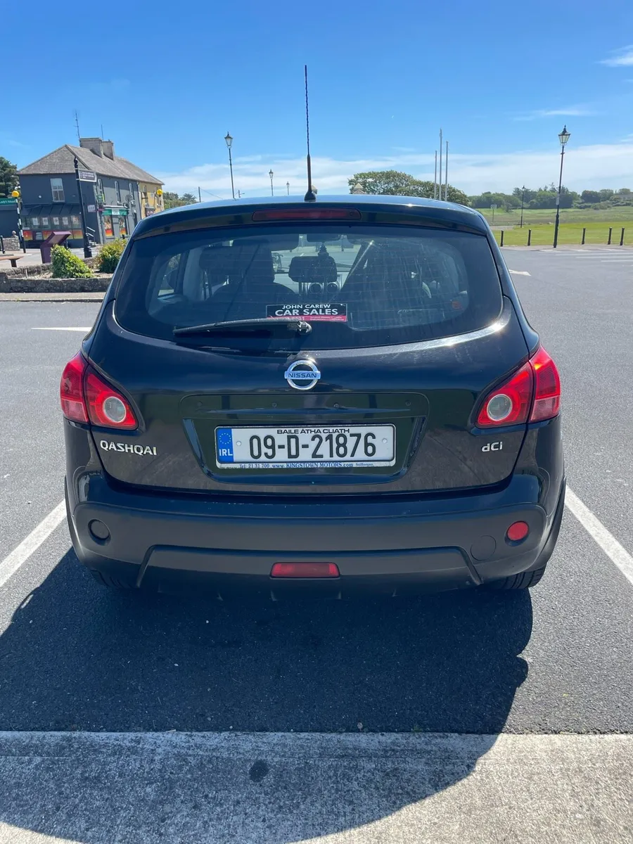 Nissan Qashqai 2009 - Image 2