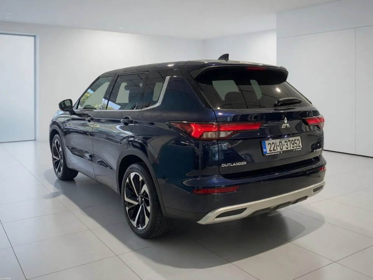 Mitsubishi Outlander 2022 7 SEATER - Image 4