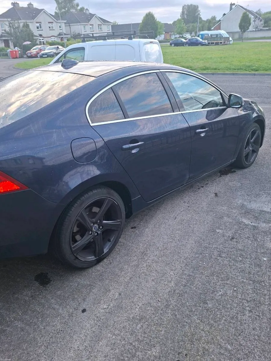 Car - Image 4