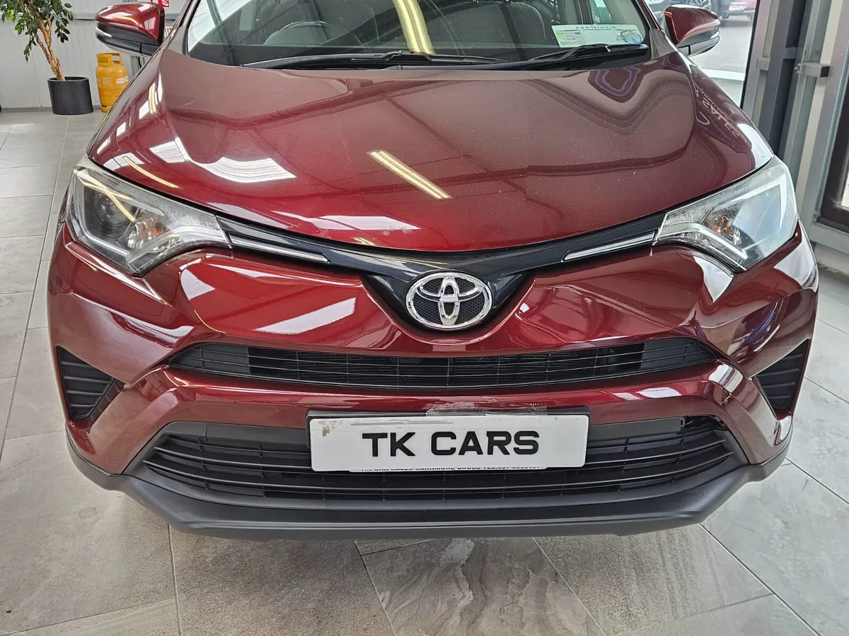 18 TOYOTA RAV4 LUNA - Image 2