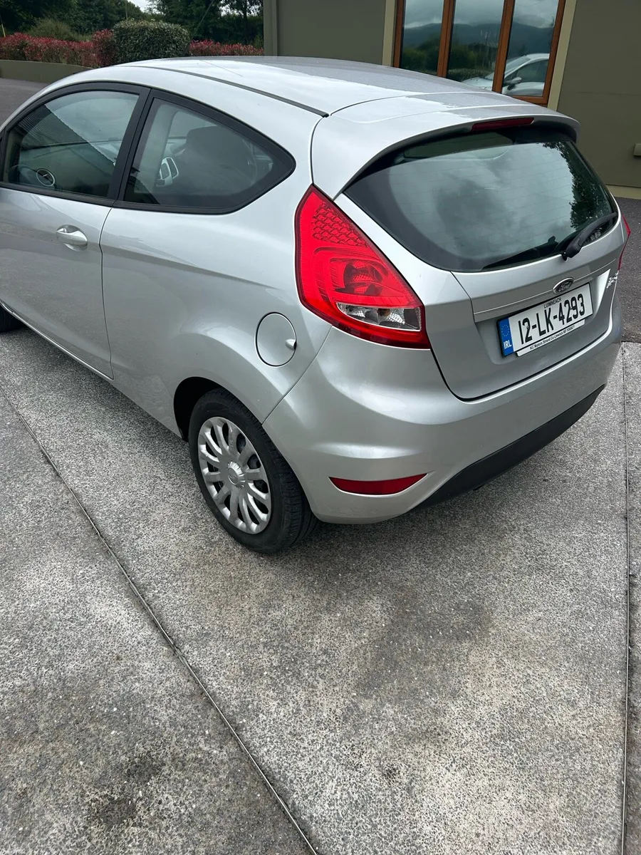 Ford Fiesta - Image 4