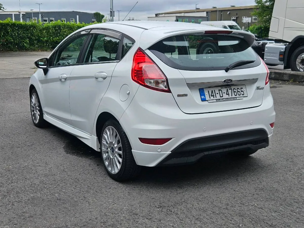 2014 Ford Fiesta , Automatic , nct & taxed - Image 5