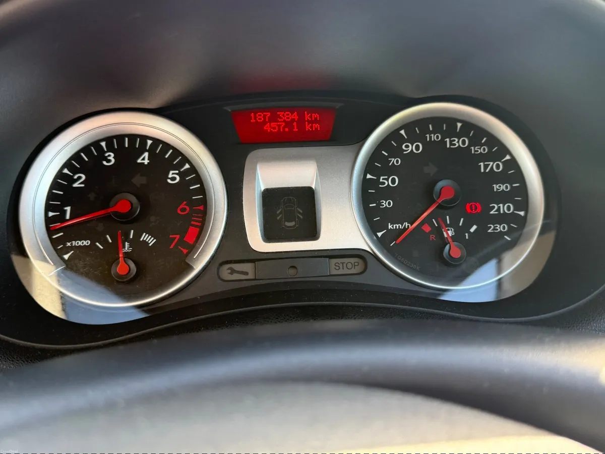 Renault Clio 2010 - Image 4