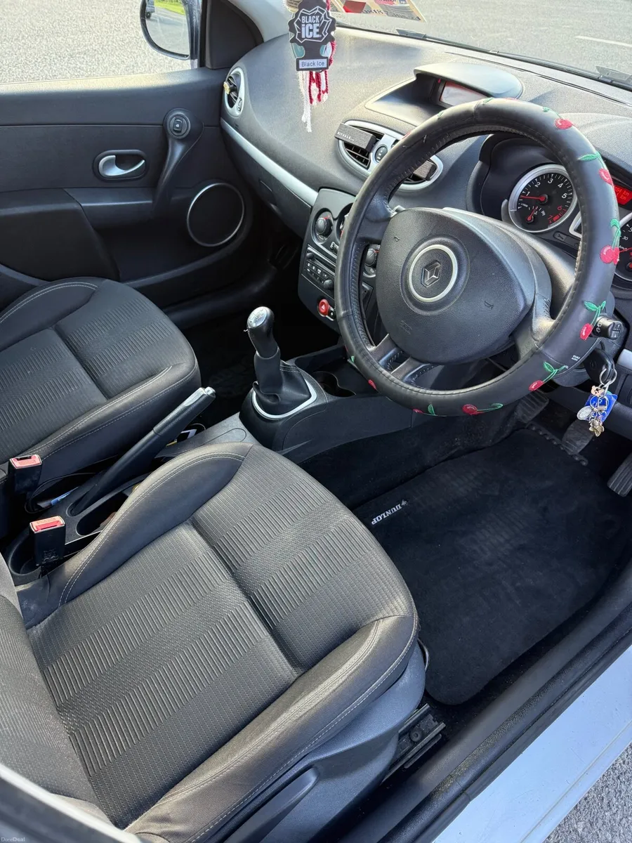 Renault Clio 2010 For Sale *NCT UNTIL JUNE 2027* - Image 6