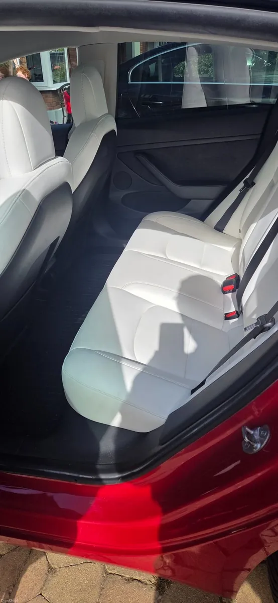 Tesla Model 3 2021 LONG RANGE AWD - Image 4