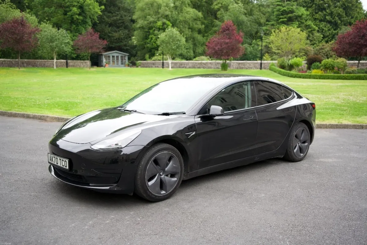 Tesla Model 3 2020 - Image 1