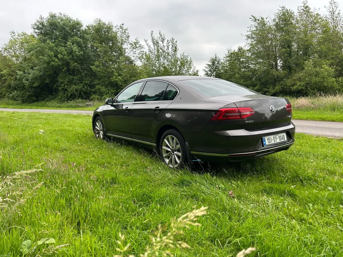 2015 Vw passat 1.6tdi Highline high spec - Image 4