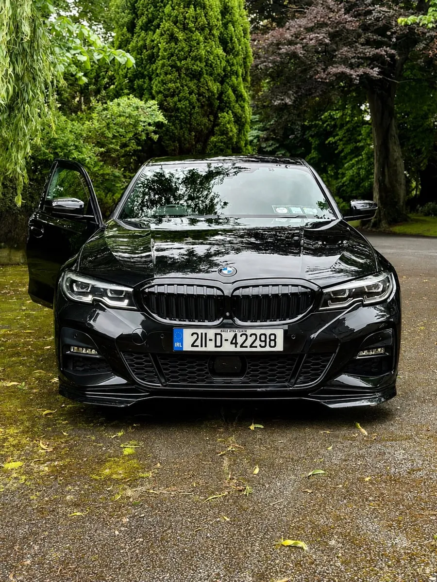 211 BMW 330e M Sport Joy+ | 21k Km | NCT 03/28 - Image 2